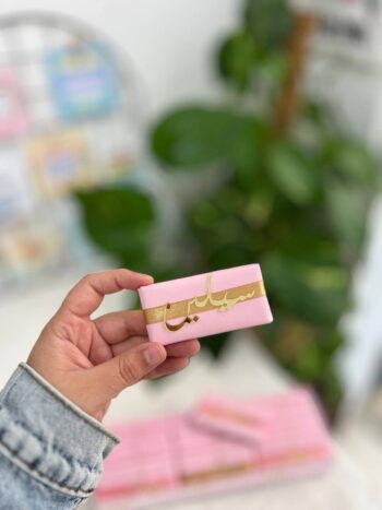 شوكولاتة فاخرة باسم أكريليك سيلين 🍫