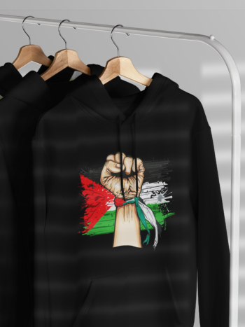 هودي علم فلسطين مع يد صامدون